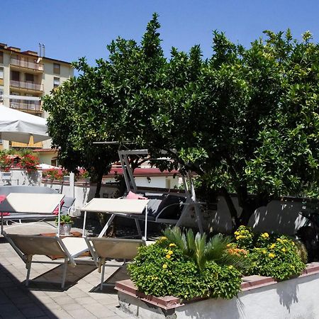 Bed and Breakfast Casa Fiorita Gragnano Esterno foto